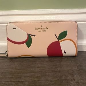 Kate Spade Apple zip around Zipper Wallet